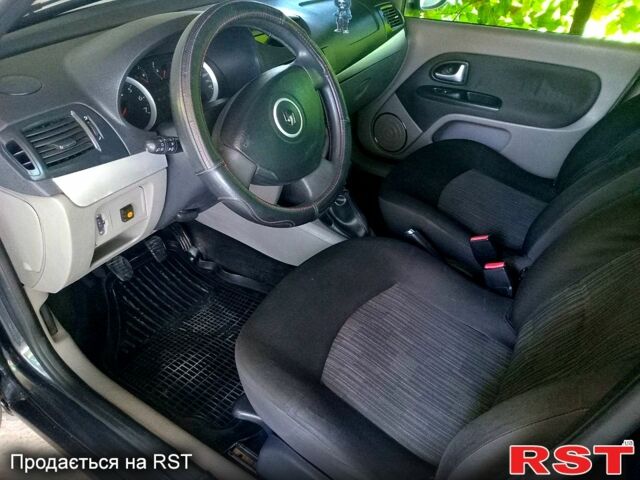 Серый Рено Симбол, объемом двигателя 1.1 л и пробегом 200 тыс. км за 4500 $, фото 12 на Automoto.ua