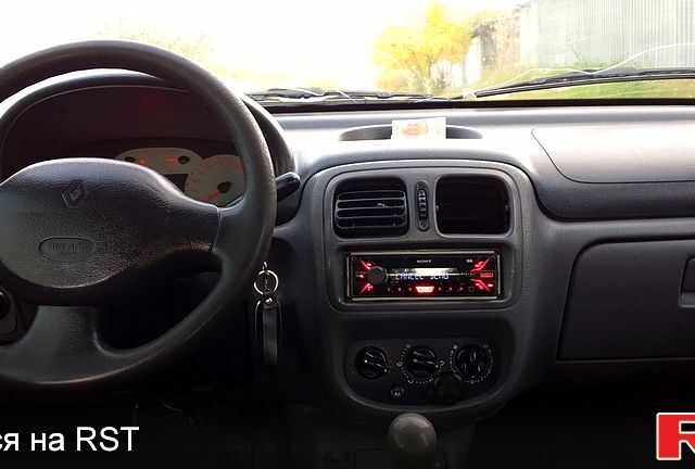 Синий Рено Симбол, объемом двигателя 1.4 л и пробегом 280 тыс. км за 1800 $, фото 10 на Automoto.ua