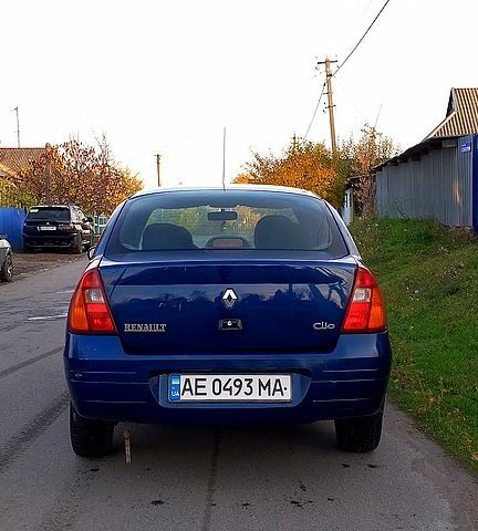 Синий Рено Симбол, объемом двигателя 1.4 л и пробегом 280 тыс. км за 1800 $, фото 6 на Automoto.ua