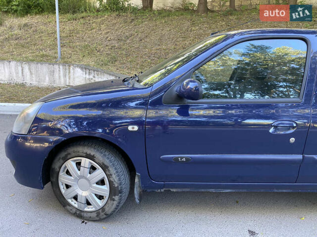 Синий Рено Симбол, объемом двигателя 1.39 л и пробегом 180 тыс. км за 2500 $, фото 1 на Automoto.ua