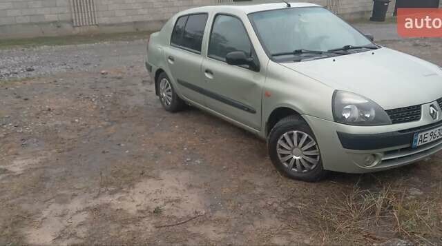 Зелений Рено Сімбол, об'ємом двигуна 1.4 л та пробігом 301 тис. км за 1900 $, фото 5 на Automoto.ua