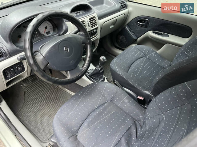 Зелений Рено Сімбол, об'ємом двигуна 1.4 л та пробігом 207 тис. км за 3400 $, фото 17 на Automoto.ua