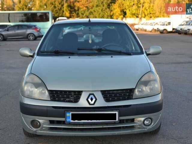 Зеленый Рено Симбол, объемом двигателя 1.39 л и пробегом 280 тыс. км за 2300 $, фото 4 на Automoto.ua