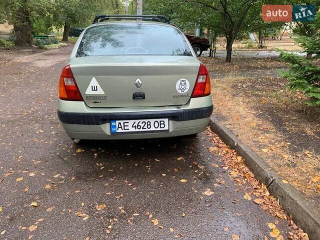 Зеленый Рено Симбол, объемом двигателя 1.39 л и пробегом 400 тыс. км за 2499 $, фото 7 на Automoto.ua