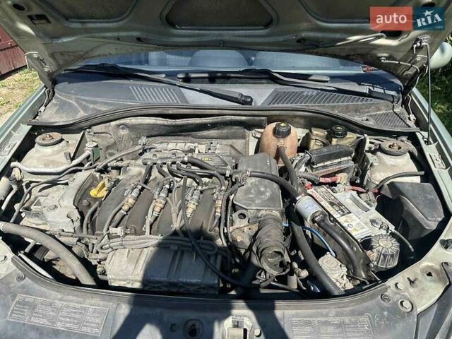 Зелений Рено Сімбол, об'ємом двигуна 1.4 л та пробігом 210 тис. км за 2800 $, фото 14 на Automoto.ua