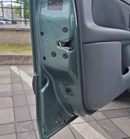Зеленый Рено Симбол, объемом двигателя 1.4 л и пробегом 165 тыс. км за 4450 $, фото 37 на Automoto.ua