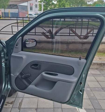 Зеленый Рено Симбол, объемом двигателя 1.4 л и пробегом 165 тыс. км за 4450 $, фото 13 на Automoto.ua