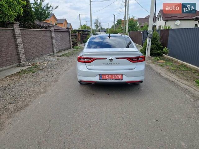 Белый Рено Talisman, объемом двигателя 1.6 л и пробегом 57 тыс. км за 13600 $, фото 7 на Automoto.ua