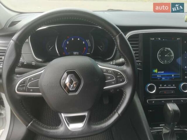 Белый Рено Talisman, объемом двигателя 1.6 л и пробегом 114 тыс. км за 12900 $, фото 18 на Automoto.ua