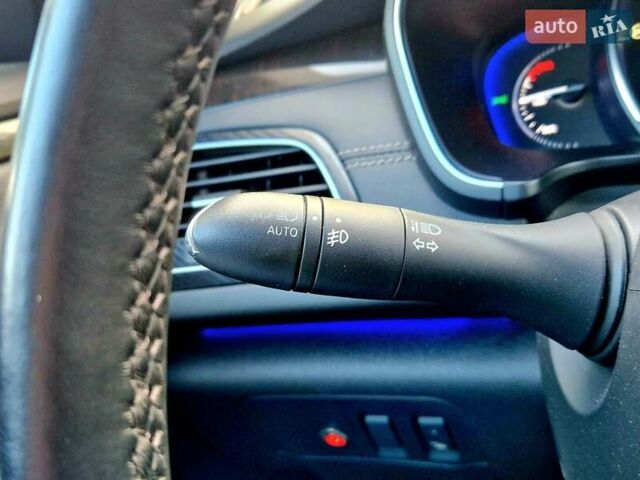 Белый Рено Talisman, объемом двигателя 0 л и пробегом 57 тыс. км за 14200 $, фото 26 на Automoto.ua