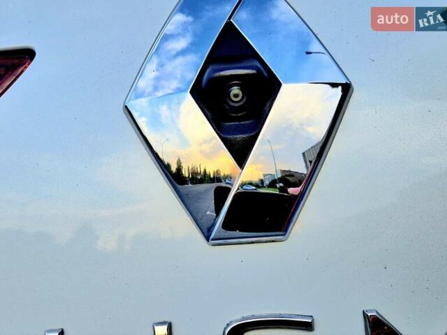 Белый Рено Talisman, объемом двигателя 0 л и пробегом 57 тыс. км за 14200 $, фото 8 на Automoto.ua