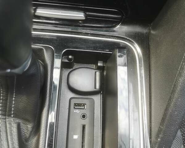 Белый Рено Talisman, объемом двигателя 1.6 л и пробегом 114 тыс. км за 12900 $, фото 21 на Automoto.ua