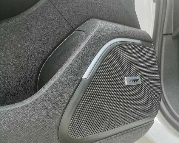 Белый Рено Talisman, объемом двигателя 1.6 л и пробегом 114 тыс. км за 12900 $, фото 15 на Automoto.ua