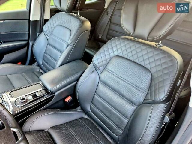 Белый Рено Talisman, объемом двигателя 0 л и пробегом 57 тыс. км за 14200 $, фото 19 на Automoto.ua