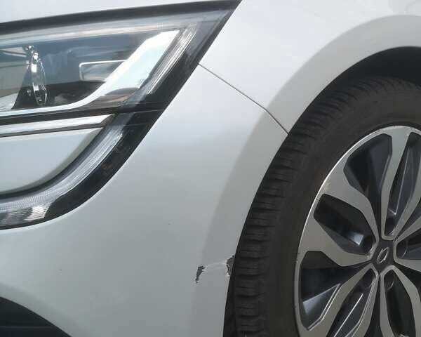 Белый Рено Talisman, объемом двигателя 1.6 л и пробегом 114 тыс. км за 12900 $, фото 33 на Automoto.ua