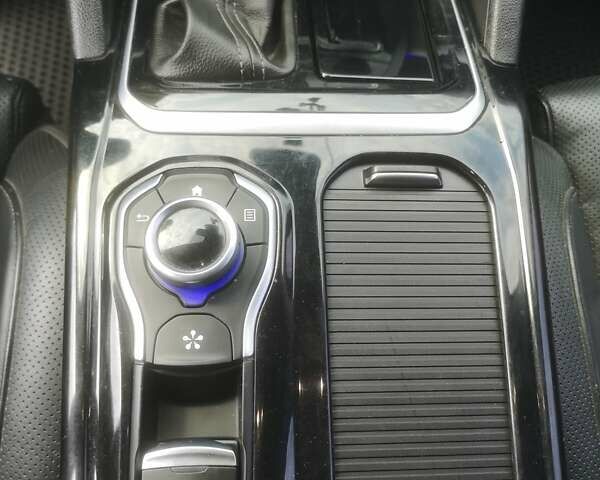 Белый Рено Talisman, объемом двигателя 1.6 л и пробегом 114 тыс. км за 12900 $, фото 20 на Automoto.ua