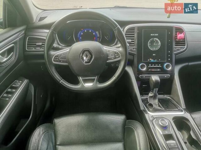 Белый Рено Talisman, объемом двигателя 1.6 л и пробегом 114 тыс. км за 12900 $, фото 2 на Automoto.ua