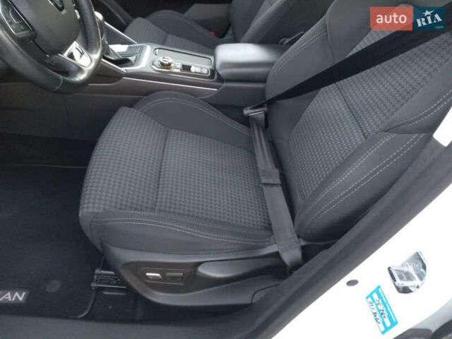 Рено Talisman 2016 в Житомире на Automoto.ua Белый Рено Talisman, объемом двигателя 0 л и пробегом 195 тыс. км за 15800 $, фото 14 на Automoto.ua