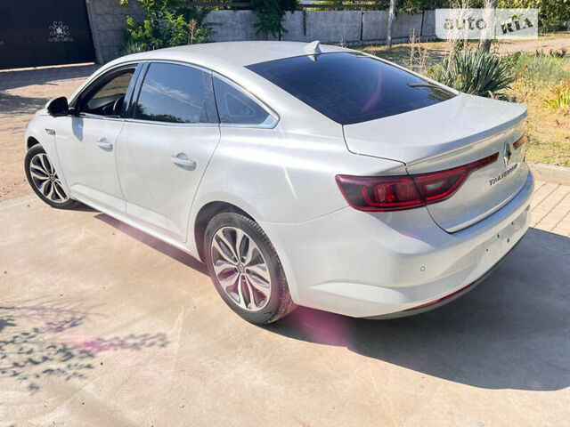Білий Рено Talisman, об'ємом двигуна 1.5 л та пробігом 112 тис. км за 16900 $, фото 6 на Automoto.ua