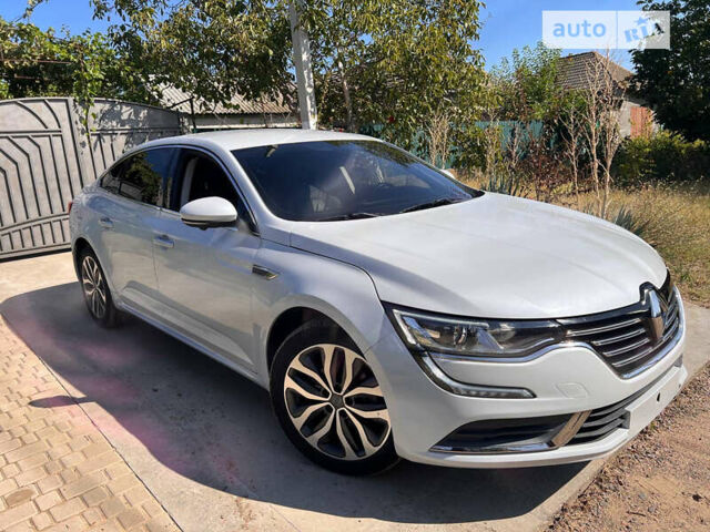 Білий Рено Talisman, об'ємом двигуна 1.5 л та пробігом 112 тис. км за 16900 $, фото 4 на Automoto.ua