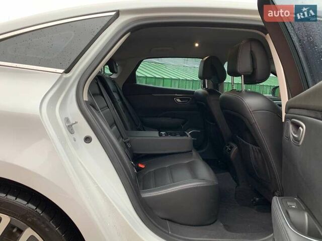 Белый Рено Talisman, объемом двигателя 1.46 л и пробегом 155 тыс. км за 13990 $, фото 14 на Automoto.ua