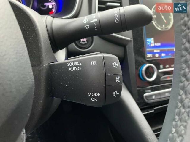 Белый Рено Talisman, объемом двигателя 1.46 л и пробегом 155 тыс. км за 13990 $, фото 19 на Automoto.ua