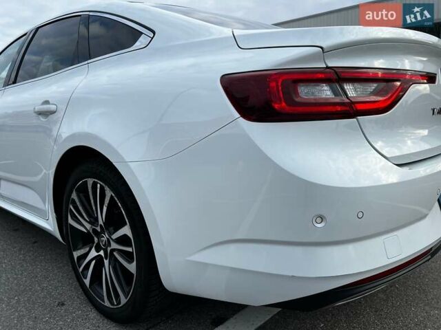 Білий Рено Talisman, об'ємом двигуна 1.6 л та пробігом 260 тис. км за 17850 $, фото 2 на Automoto.ua