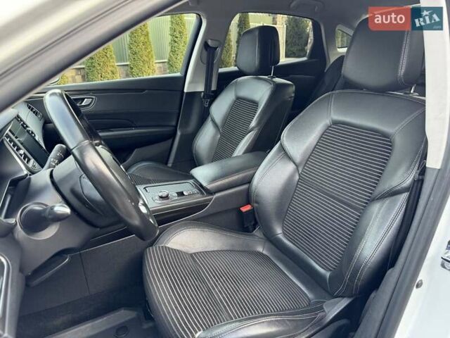 Белый Рено Talisman, объемом двигателя 2 л и пробегом 155 тыс. км за 14900 $, фото 28 на Automoto.ua