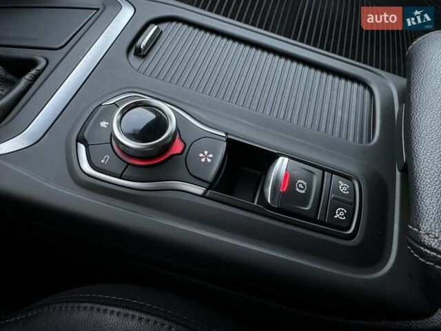 Белый Рено Talisman, объемом двигателя 2 л и пробегом 155 тыс. км за 14900 $, фото 34 на Automoto.ua