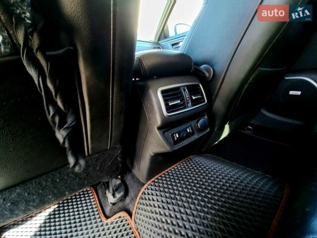 Білий Рено Talisman, об'ємом двигуна 1.6 л та пробігом 260 тис. км за 13500 $, фото 38 на Automoto.ua