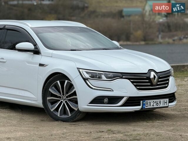 Белый Рено Talisman, объемом двигателя 1.5 л и пробегом 260 тыс. км за 11999 $, фото 1 на Automoto.ua