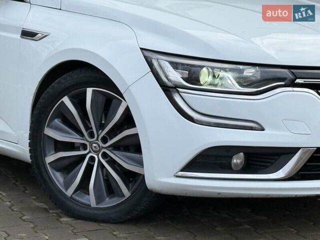 Білий Рено Talisman, об'ємом двигуна 1.5 л та пробігом 245 тис. км за 12999 $, фото 2 на Automoto.ua