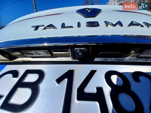 Білий Рено Talisman, об'ємом двигуна 1.6 л та пробігом 260 тис. км за 13500 $, фото 19 на Automoto.ua