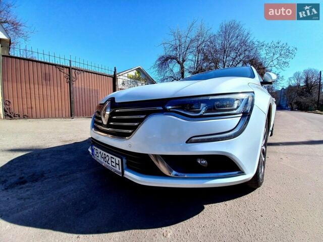 Білий Рено Talisman, об'ємом двигуна 1.6 л та пробігом 260 тис. км за 12900 $, фото 11 на Automoto.ua