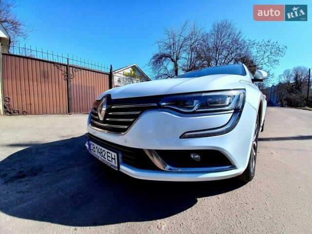 Білий Рено Talisman, об'ємом двигуна 1.6 л та пробігом 260 тис. км за 13500 $, фото 11 на Automoto.ua
