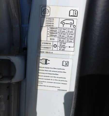 Білий Рено Talisman, об'ємом двигуна 1.6 л та пробігом 260 тис. км за 13500 $, фото 34 на Automoto.ua