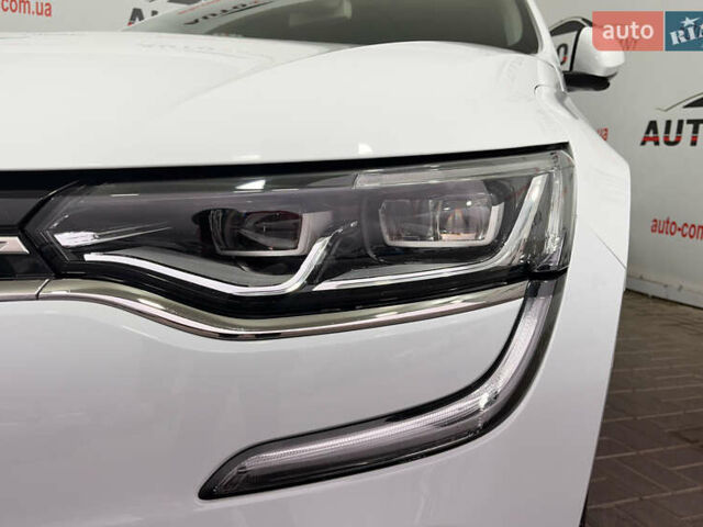 Білий Рено Talisman, об'ємом двигуна 1.6 л та пробігом 188 тис. км за 14950 $, фото 38 на Automoto.ua