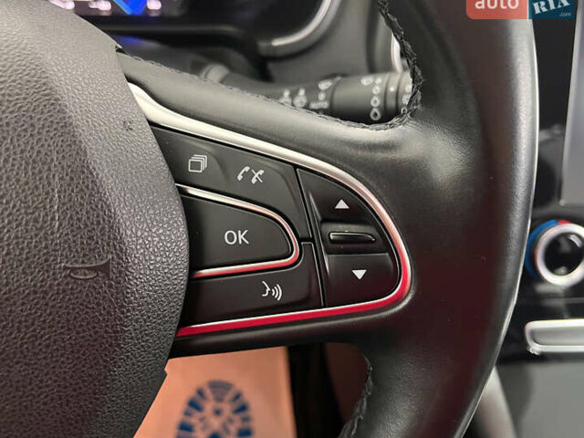 Білий Рено Talisman, об'ємом двигуна 1.6 л та пробігом 188 тис. км за 14950 $, фото 16 на Automoto.ua