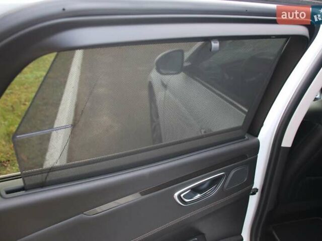 Білий Рено Talisman, об'ємом двигуна 1.6 л та пробігом 175 тис. км за 16950 $, фото 33 на Automoto.ua