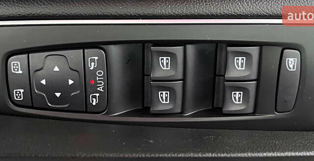 Білий Рено Talisman, об'ємом двигуна 1.6 л та пробігом 188 тис. км за 14950 $, фото 10 на Automoto.ua