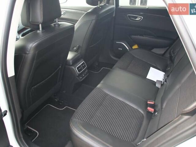 Білий Рено Talisman, об'ємом двигуна 1.6 л та пробігом 175 тис. км за 16950 $, фото 29 на Automoto.ua