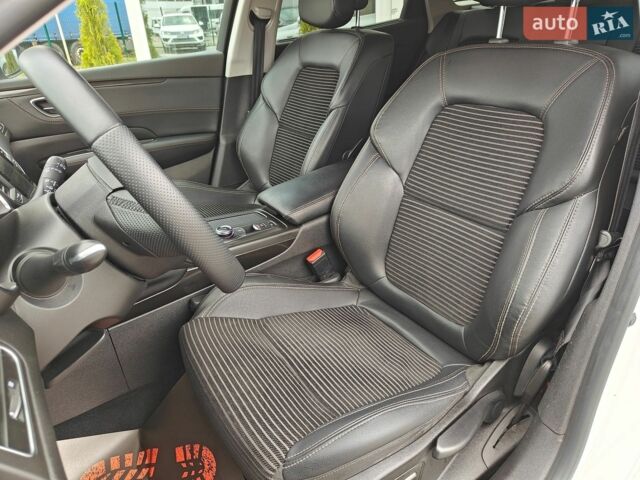 Білий Рено Talisman, об'ємом двигуна 1.6 л та пробігом 237 тис. км за 13700 $, фото 8 на Automoto.ua