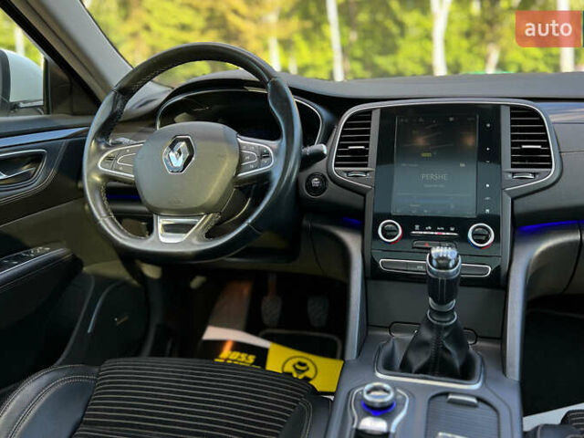 Білий Рено Talisman, об'ємом двигуна 1.6 л та пробігом 178 тис. км за 17200 $, фото 11 на Automoto.ua