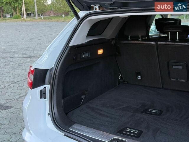 Білий Рено Talisman, об'ємом двигуна 1.6 л та пробігом 182 тис. км за 15800 $, фото 88 на Automoto.ua