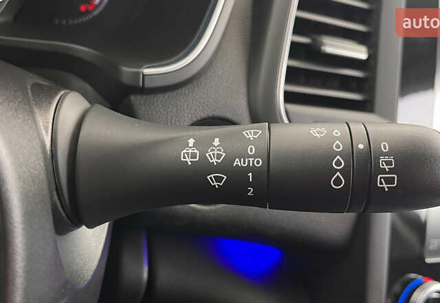 Білий Рено Talisman, об'ємом двигуна 1.6 л та пробігом 188 тис. км за 14950 $, фото 18 на Automoto.ua