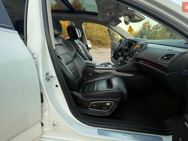 Білий Рено Talisman, об'ємом двигуна 1.6 л та пробігом 240 тис. км за 11999 $, фото 36 на Automoto.ua