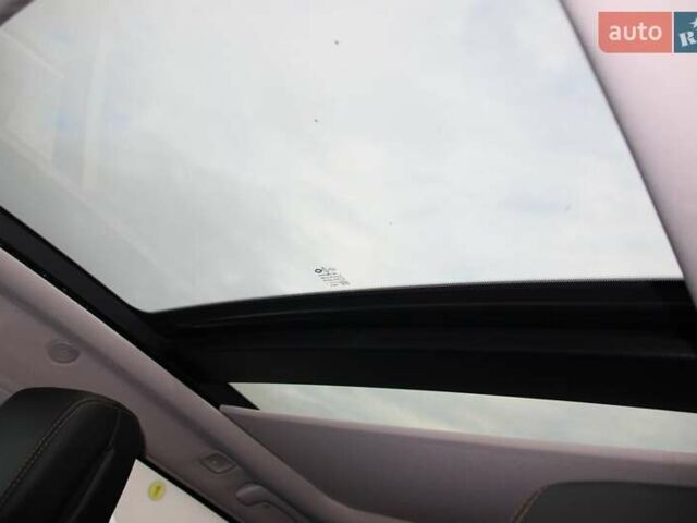 Білий Рено Talisman, об'ємом двигуна 1.6 л та пробігом 175 тис. км за 16950 $, фото 14 на Automoto.ua