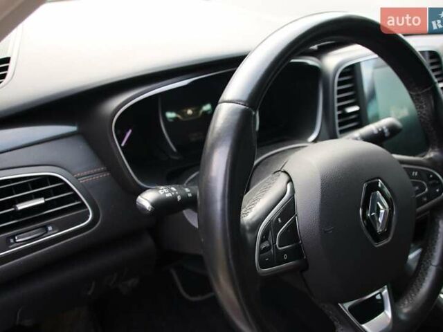 Білий Рено Talisman, об'ємом двигуна 1.6 л та пробігом 175 тис. км за 16950 $, фото 39 на Automoto.ua