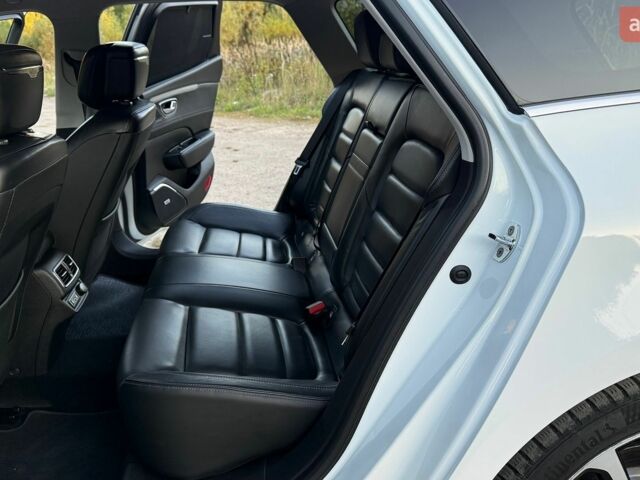 Білий Рено Talisman, об'ємом двигуна 1.6 л та пробігом 240 тис. км за 11999 $, фото 57 на Automoto.ua