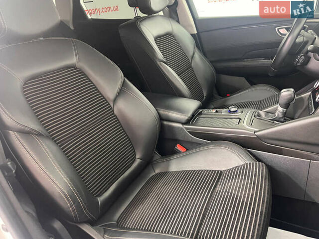 Білий Рено Talisman, об'ємом двигуна 1.6 л та пробігом 188 тис. км за 14950 $, фото 7 на Automoto.ua